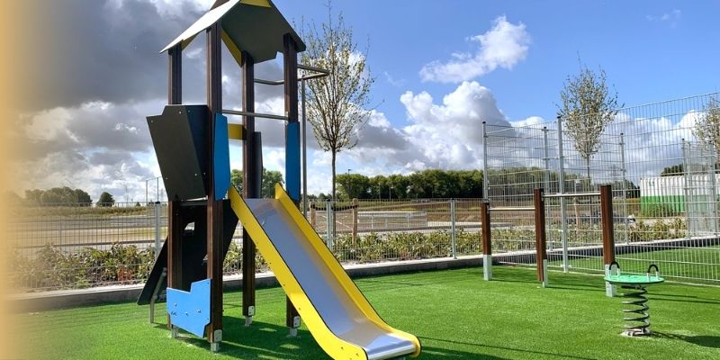 Artificial Grass Example on Housing Estate for Housing Developers